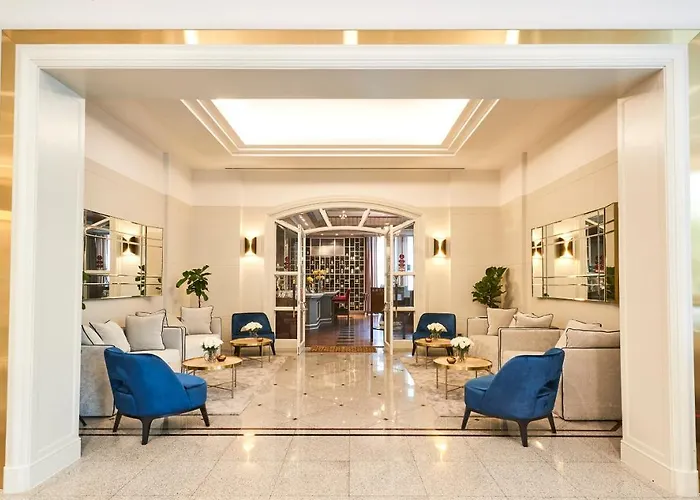 Bliston Suwan Park View Hotel 4*