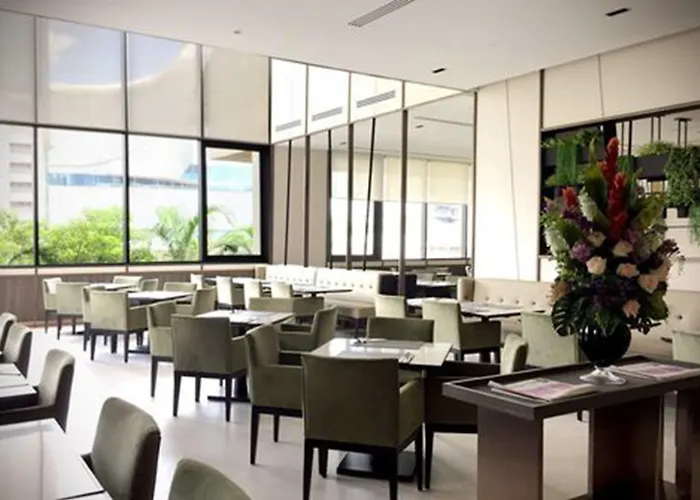 Hotel Bliston Suwan Park View