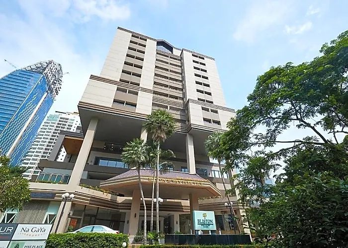 호텔 Bliston Suwan Park View