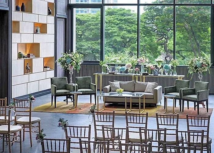Bliston Suwan Park View Hotel 4*